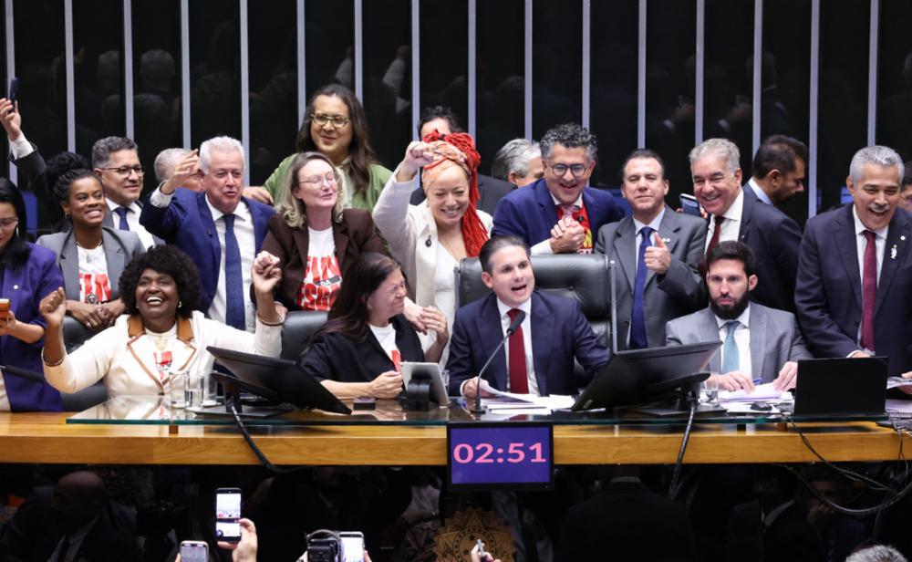 Reviravolta para MEIs: Fim da Escala 6x1 Aprovado na Câmara! 2 img20260527232619295MED