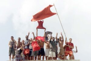 Comando Vermelho: A Ascensão Implacável no RJ!